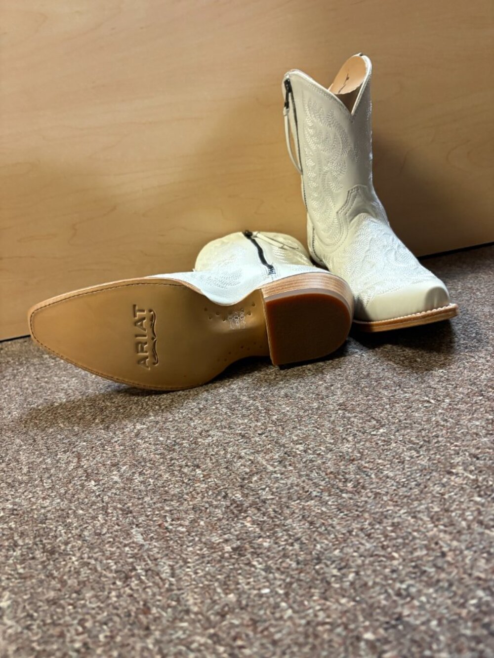 Ariat Women's Cate Western Zippered Boot - White Quartz - Picture 3 of 3